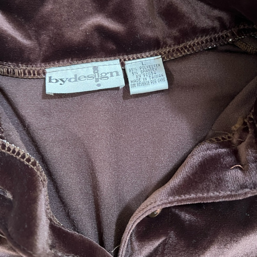 SOLD💛Vintage velvet top - Picture 2 of 3